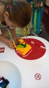 WP 20160901 17 07 38 Pro e1513546003532 169x300 - My life with a Lego addict