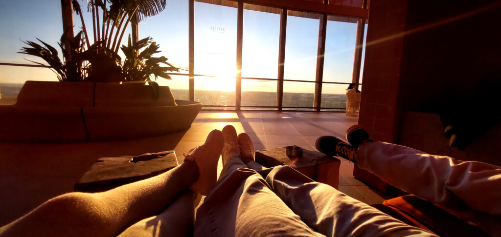 5noge 1024x486 - 22th - 28th December, 2025